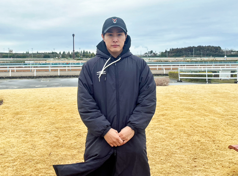 お話を伺った上原佑紀調教師