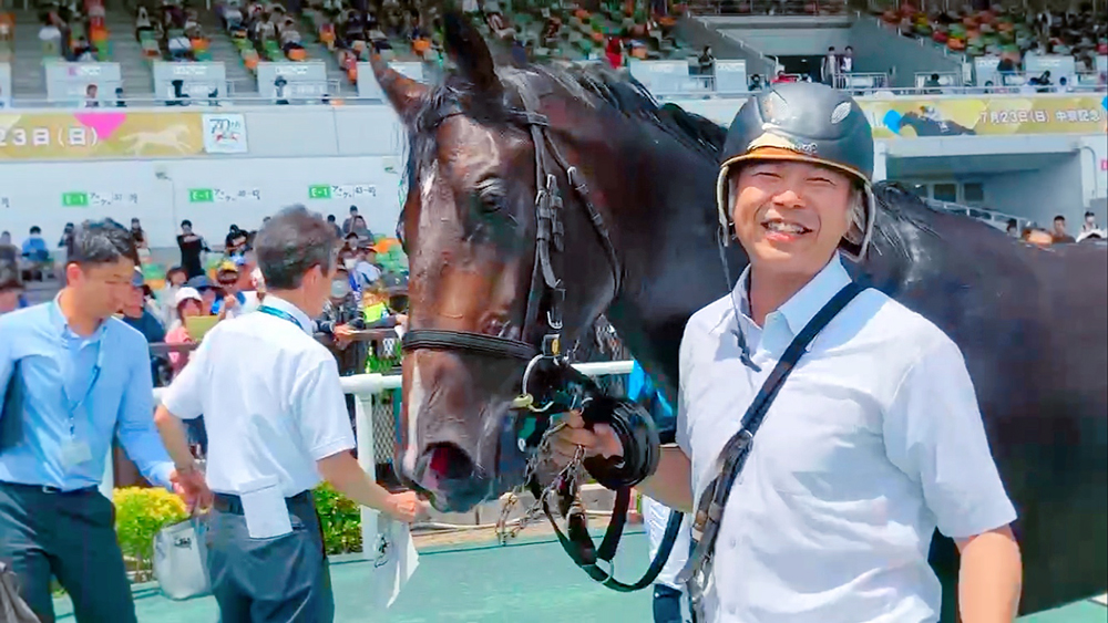 新馬戦を勝ったときのエンヤラヴフェイス