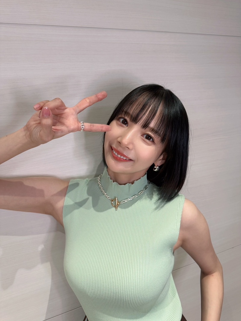 役満ボディ岡田紗佳の“ウマく”楽しく！