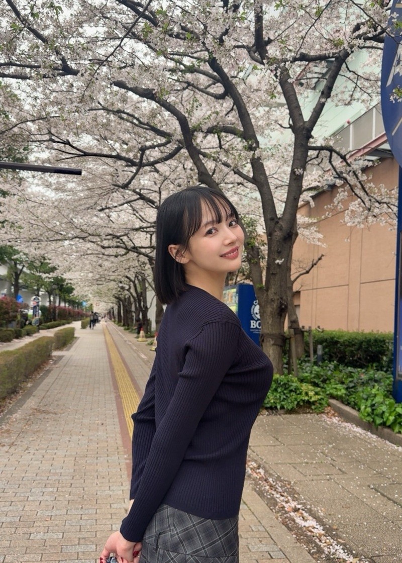 役満ボディ岡田紗佳の“ウマく”楽しく！