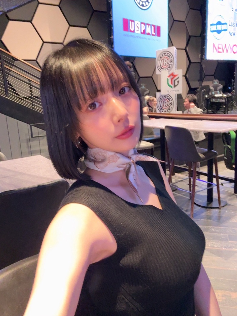 役満ボディ岡田紗佳の“ウマく”楽しく! 役満ボディ岡田紗佳の“ウマく”楽しく!