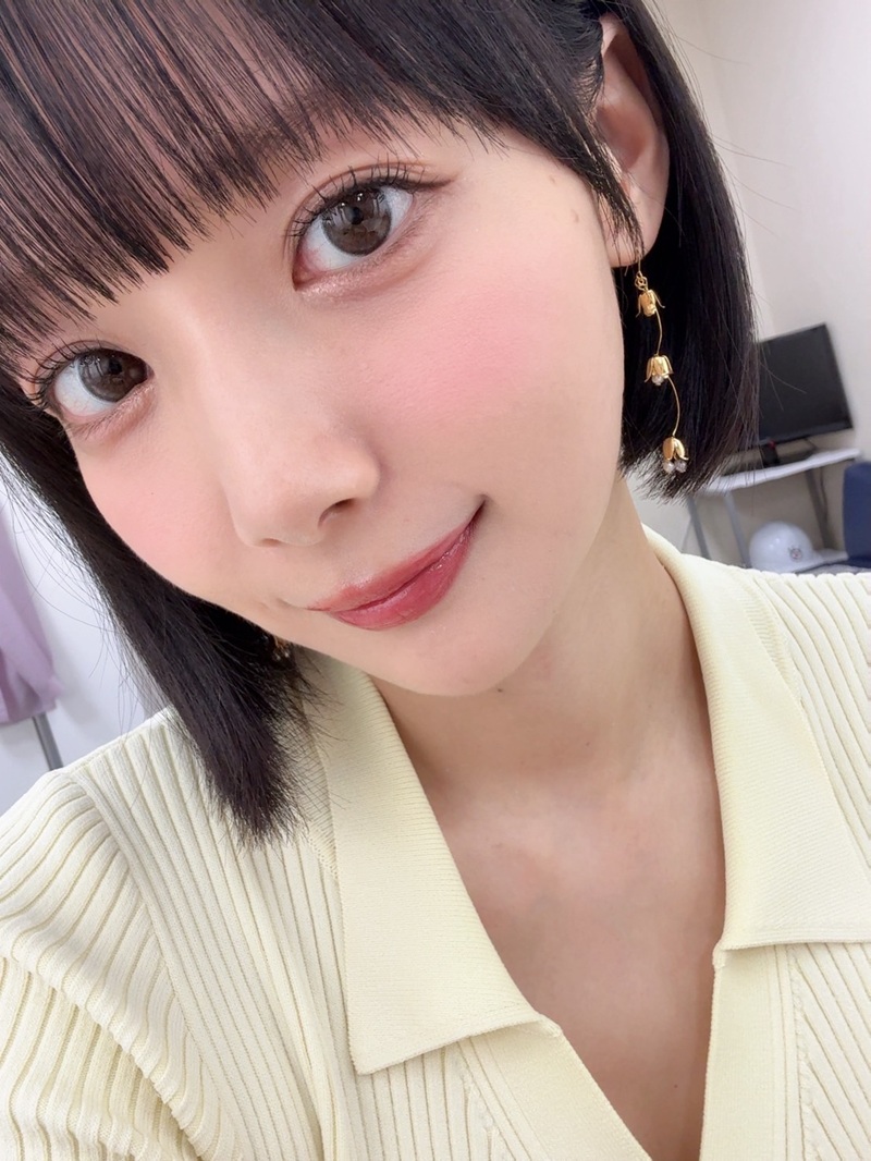 役満ボディ岡田紗佳の“ウマく”楽しく! 役満ボディ岡田紗佳の“ウマく”楽しく!