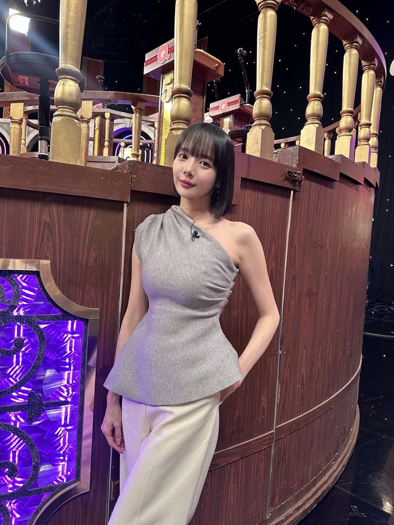 役満ボディ岡田紗佳の“ウマく”楽しく! 役満ボディ岡田紗佳の“ウマく”楽しく!